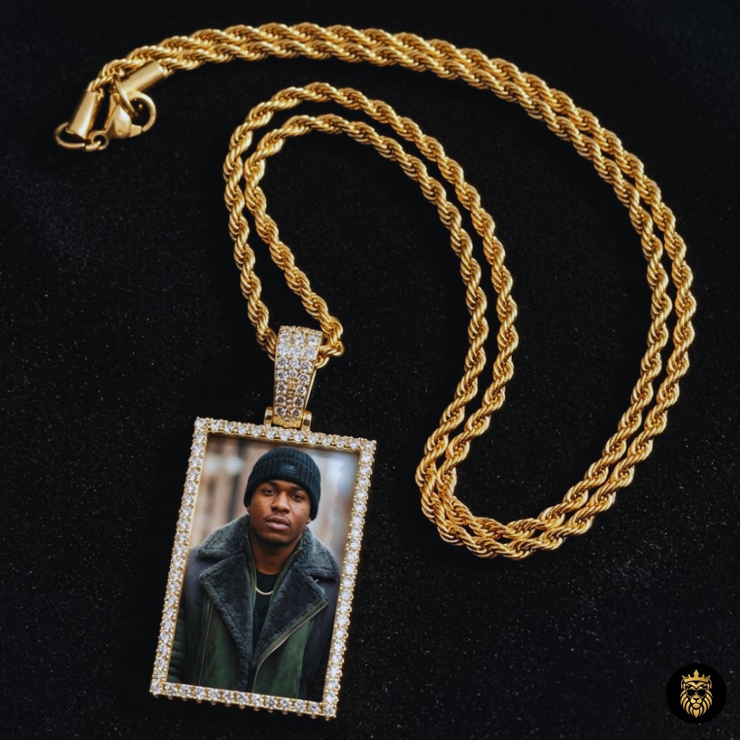 Chains With Pictures – Custom Photo Chains & Pendants
