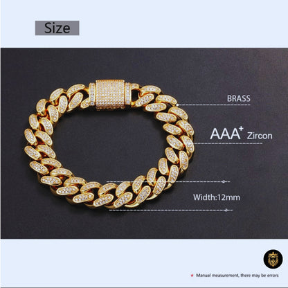 Close-up of Miami curb chain bracelet showing diamond-like sparkle detail