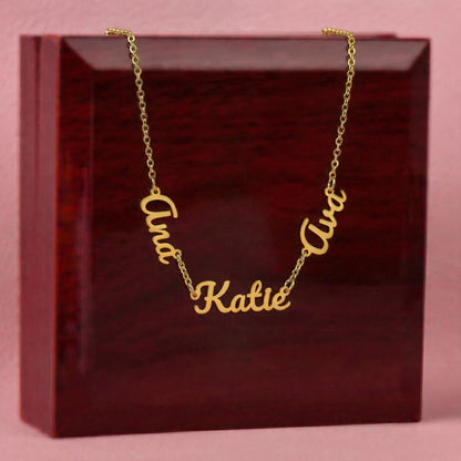 Fashionable gold personalized necklace with multiple family names engraved