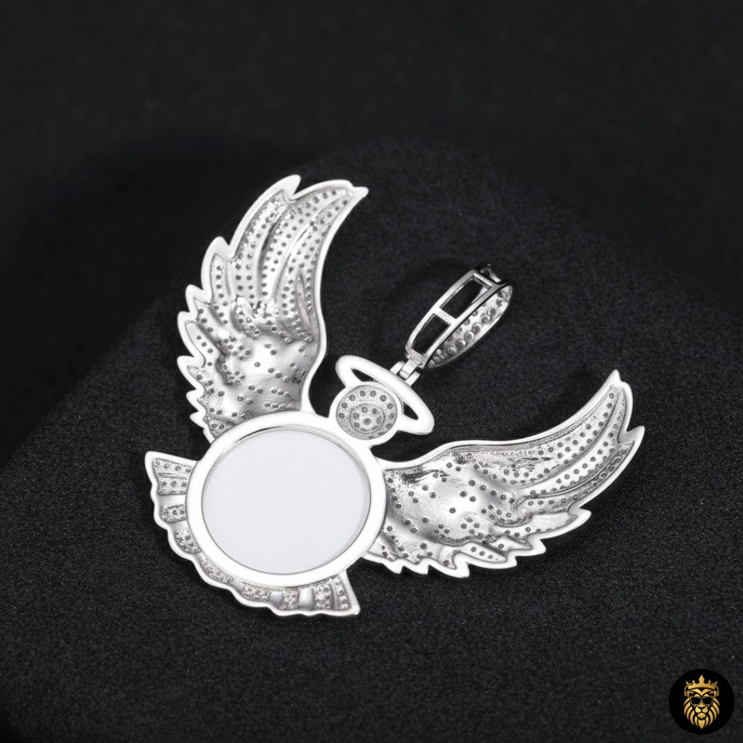 Gold plated personalized photo necklace designed for men and women
