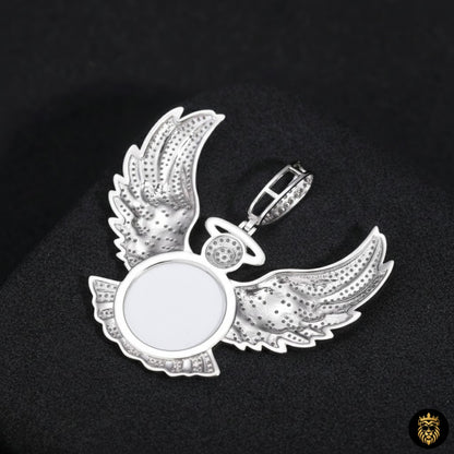 Gold plated personalized photo necklace designed for men and women
