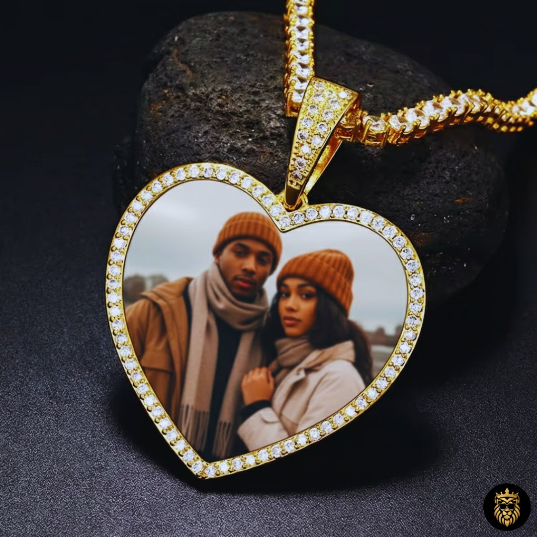 Luxury gold plated heart pendant necklace with cubic zirconia
