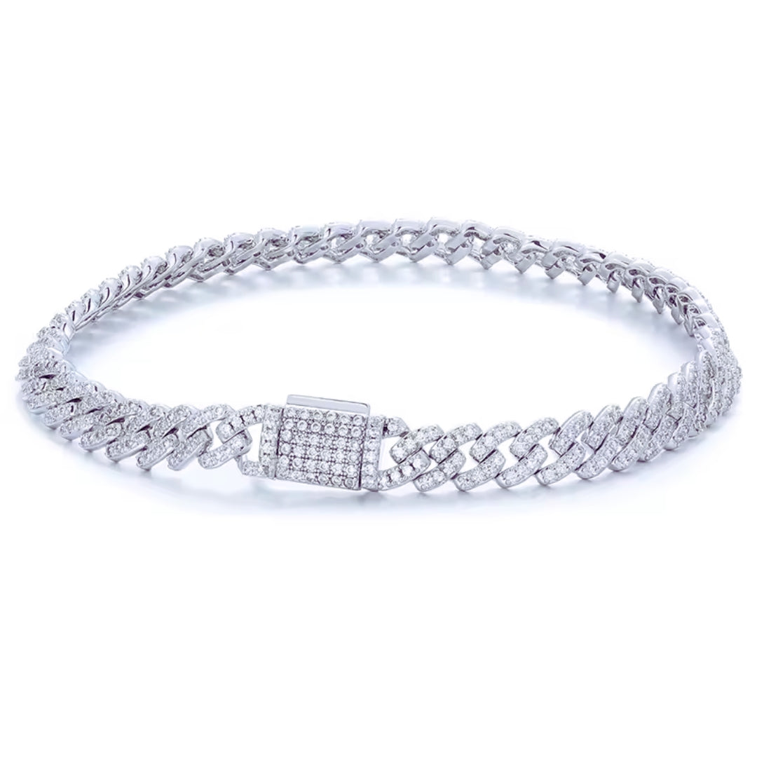 Unisex moissanite Cuban link bracelet with brilliant sparkle