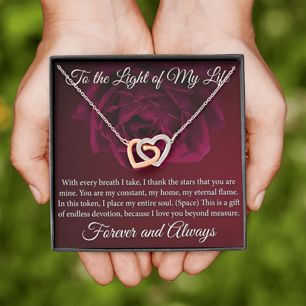 Elegant gold necklace for special occasions