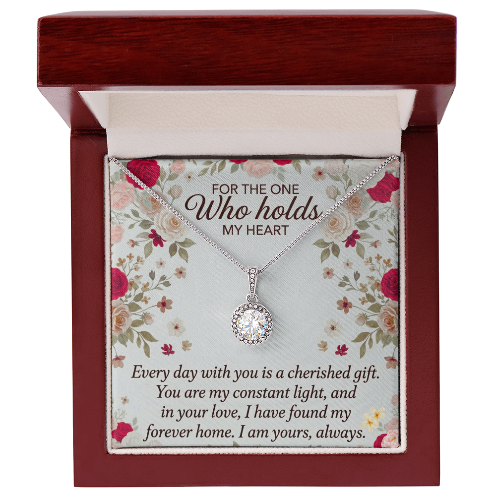 Crystal pendant necklace with dazzling sparkle