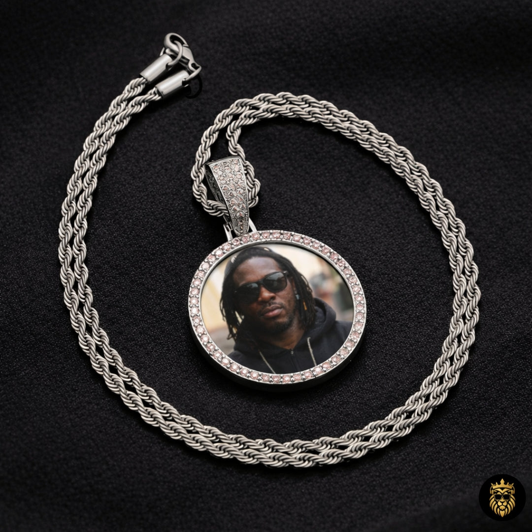Fashionable pink medallion necklace with custom image