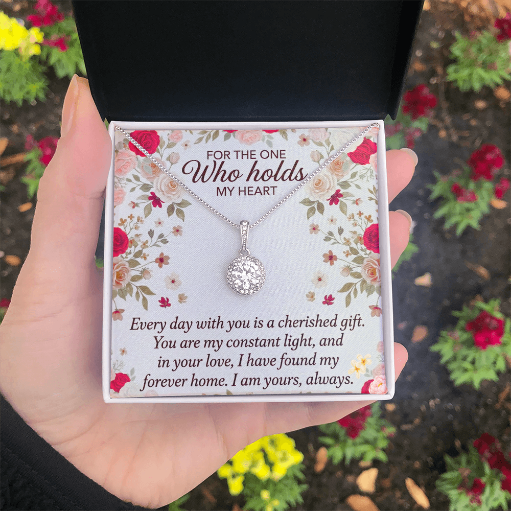Stylish necklace suitable for daily wear