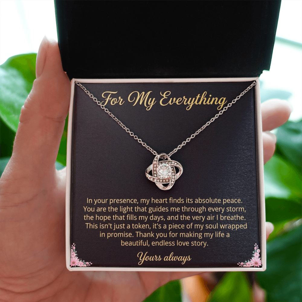 Sparkling cubic zirconia pendant necklace