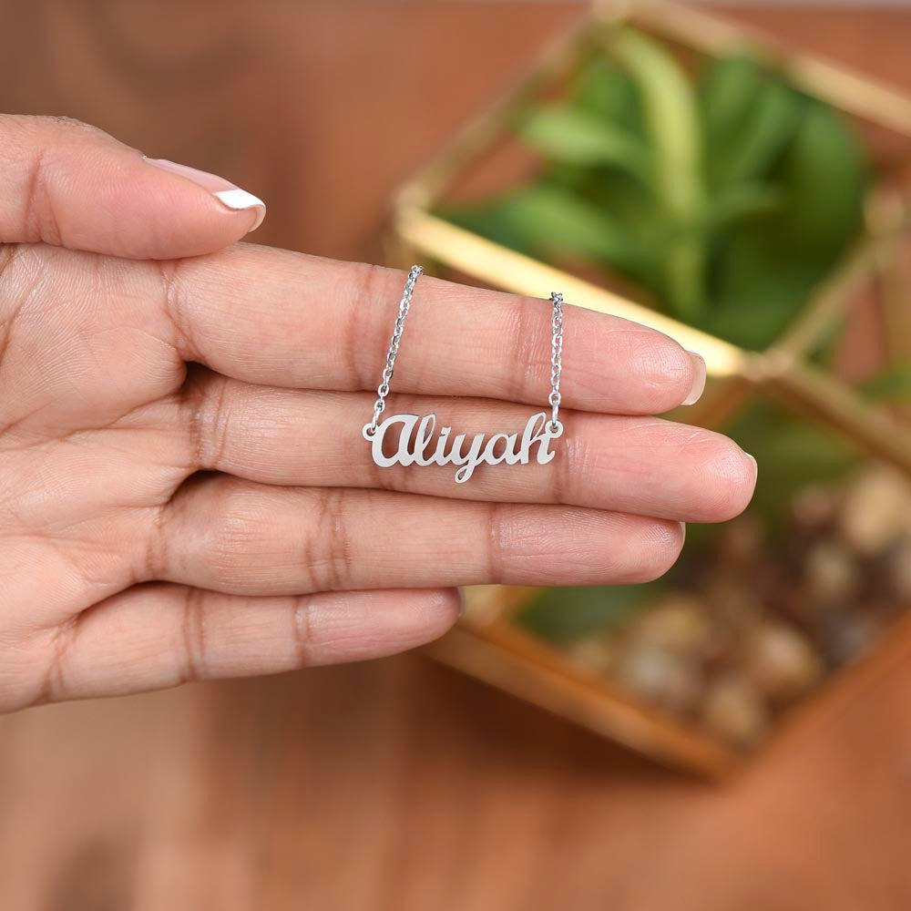 Personalized Custom Name Necklace for Women – Elegant Gold/Silver Pendant Jewelry Gift