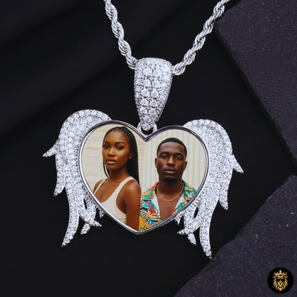 Shiny gold heart necklace with sparkling stones
