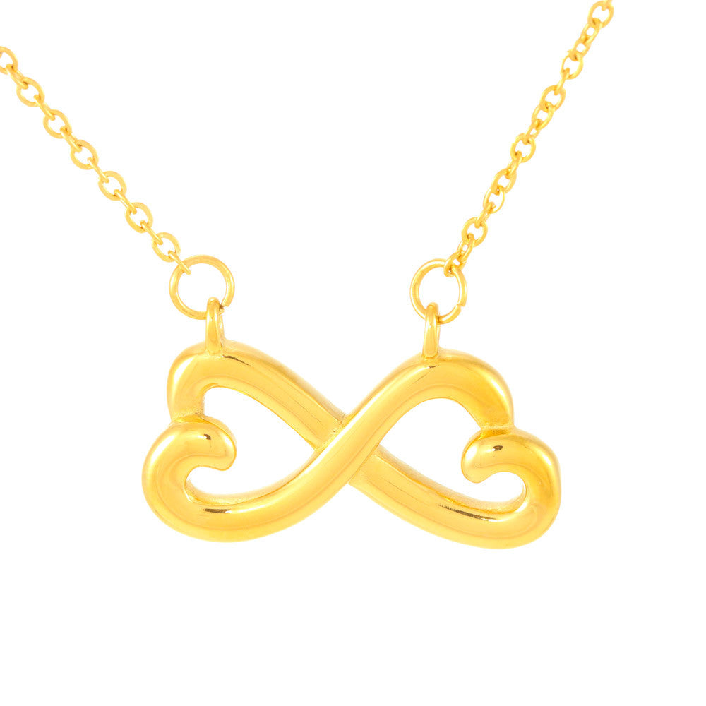 Sophisticated necklace gift idea for mothers