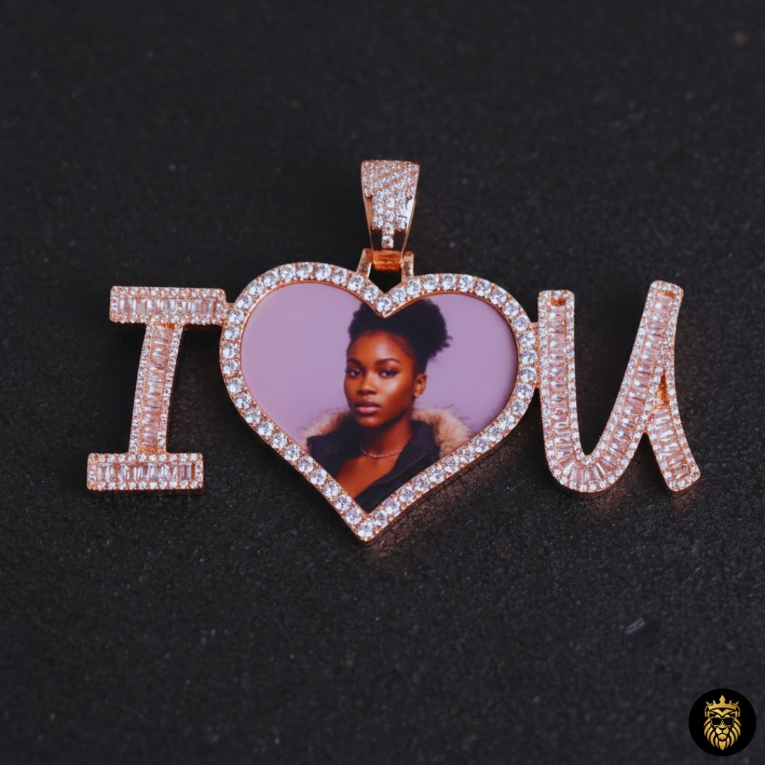 Gold plated heart-shaped photo pendant necklace in hip hop jewelry style
