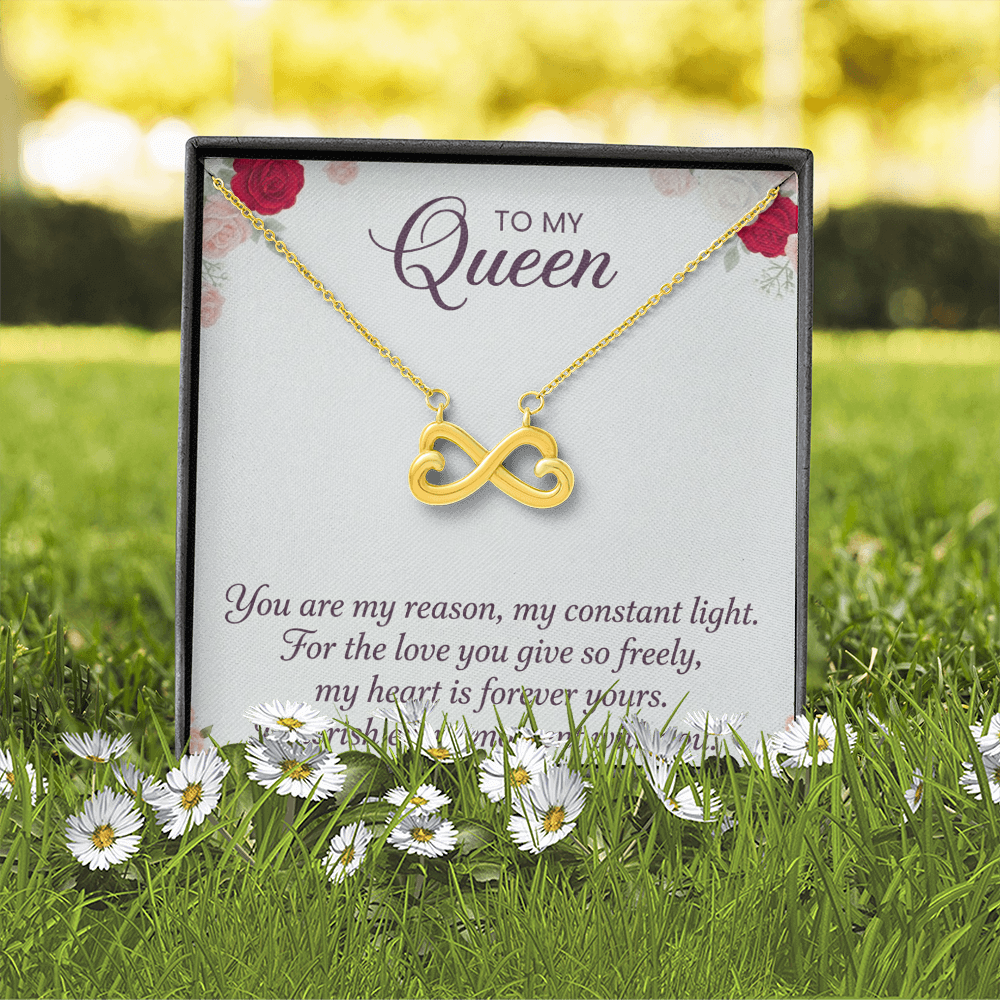Luxury necklace for women with brilliant crystal accents