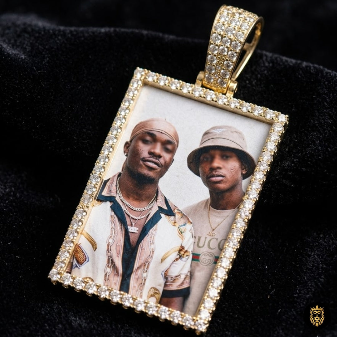 Luxury gold photo medallion necklace for men