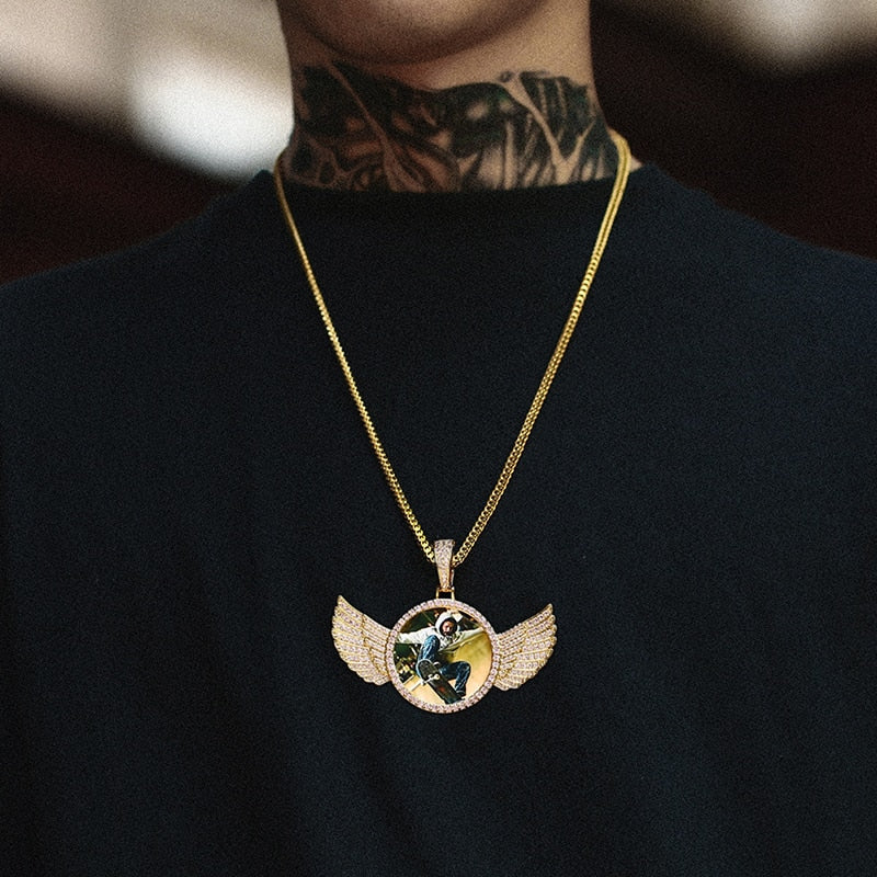 Brand New 2025 Wing Photo Medallion Necklace- Personalized Photo Medallion Necklace