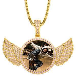 Brand New 2025 Wing Photo Medallion Necklace- Personalized Photo Medallion Necklace